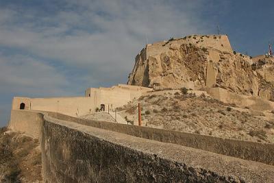 The path up Castillo Santa Barbara