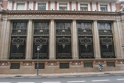 Cyclist at the Banco de Valencia (Bank of Valencia)