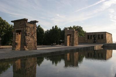 Reflections on the Templo de Debod