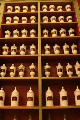Wall of Jars in the Real Oficina de Farmacia