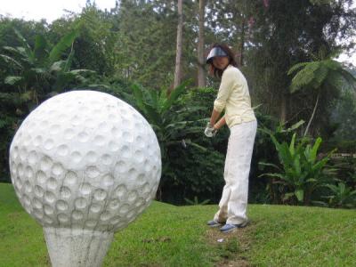 Joyce and big golf ball