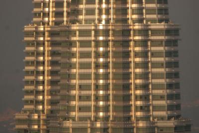 Petronas Twin Towers (Close Up)