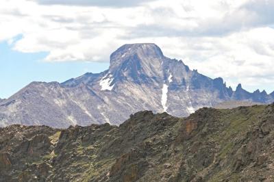 z IMG_0906 Longs acr Hallet fr Flattop.jpg