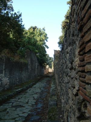 pompeii street scene