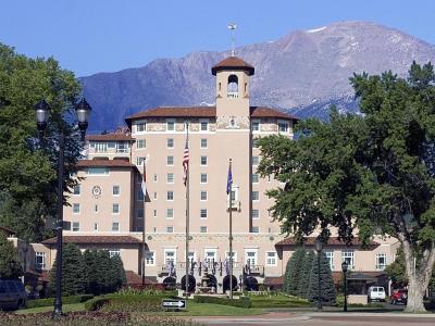 v3/33/376833/3/46308483.BroadmoorHotel.jpg