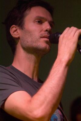 v3/33/413333/3/46518807.piers_053.jpg