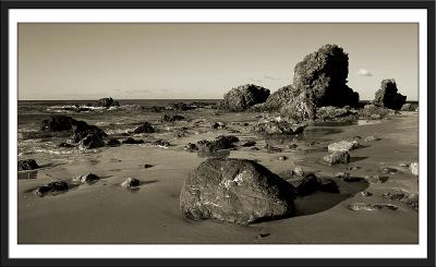 Rocks at Flynns Beach Port Macquarie in BW