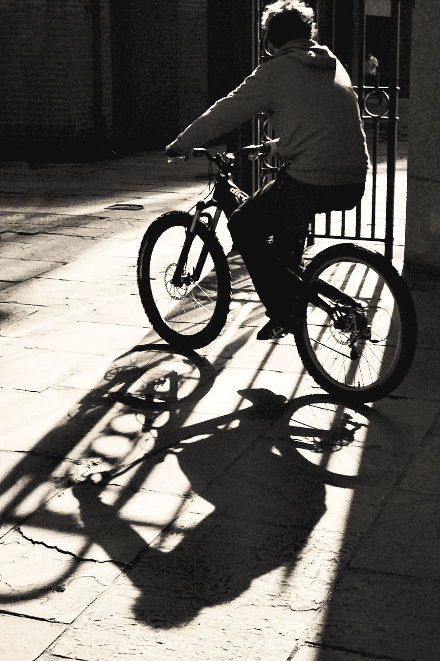 2005 - Shadows on the South Bank