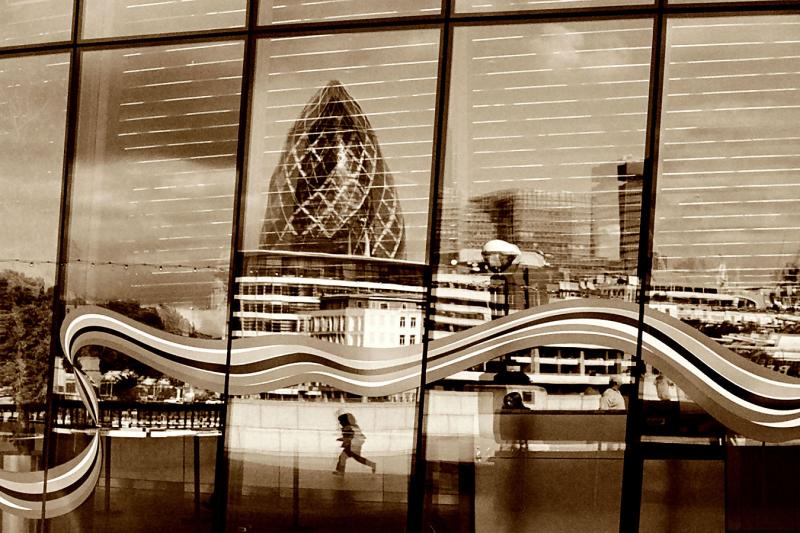 2005 - reflections in the glass - (then) GLA building