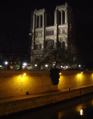 Notre Dame la nuit.jpg