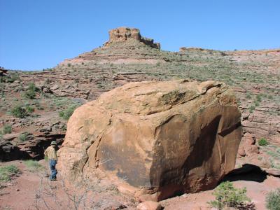 E2-Moab-KaneCreek site3 boulder.JPG