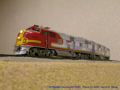 Beautifully superdetailed P2K E6's & E8B (not visible) on the Kansas Cityan. Models by Gary Lewis.