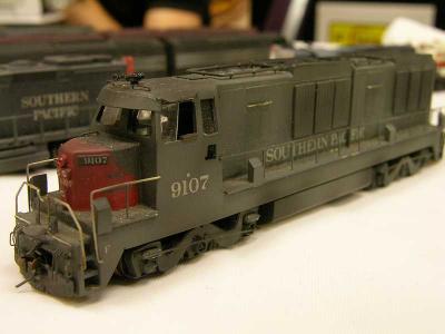 Scratchbuilt Krauss-Maffei diesel in N scale!