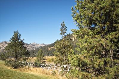 IMG03388.jpg Squaw Creek