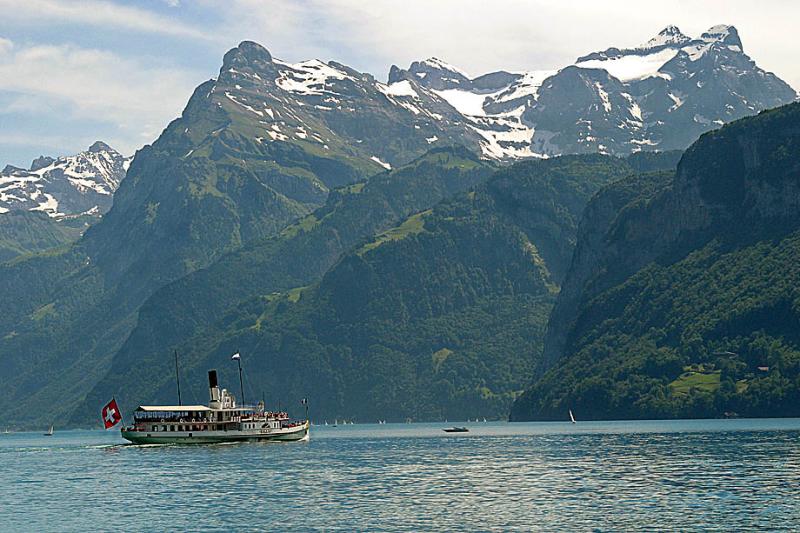 Paddle-steamer in the mountain world (Switzerland)