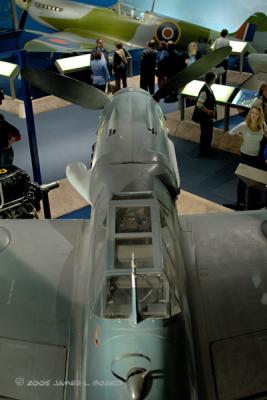 German Me 109 & British Spitfire