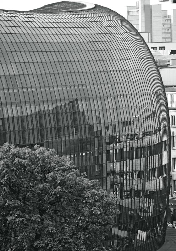 Fascinating new P&C Building by Renzo Piano in Cologne