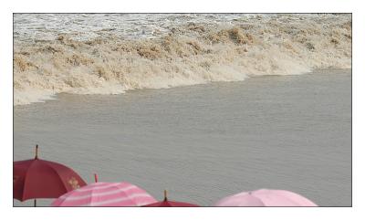 Qiantang River tide bore