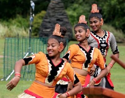 classical dancers from sri lanka at edinburgh festivals.jpg