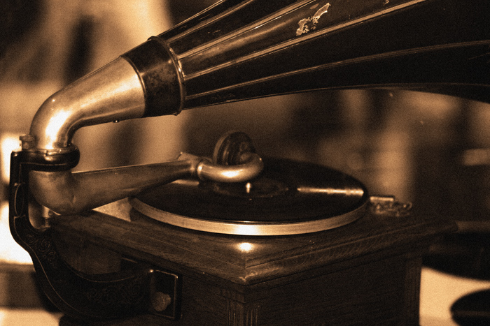 Gramaphone *