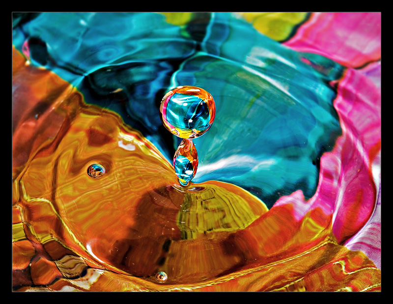 <B>A Confluence of Colours</B><br>3rd Place