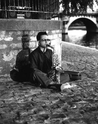 Saxaphonist, Paris, Pont Neuf (1994)