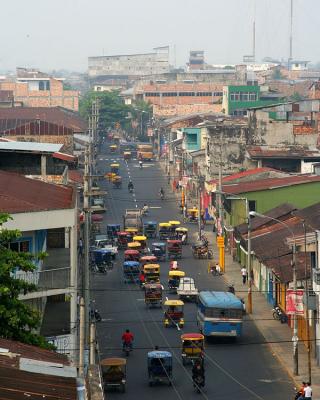 Be There! 7am, Iquitos Wakes Up & Golden Topped MotoTaxis Scurry About *