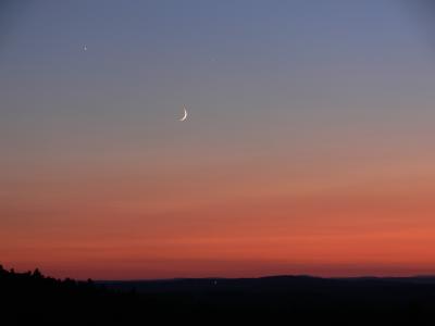 Venus- Crescent Moon - Jupiter