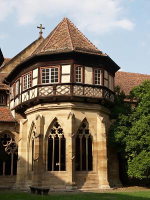 Fountain house