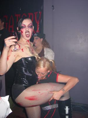 DSC01052.jpg Collettte and ???