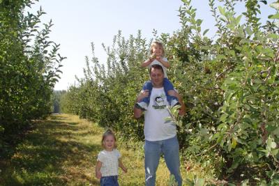 Reagan on Daddy's Shoulders