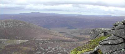 v3/37/256437/3/48454204.lochnagarview03.jpg