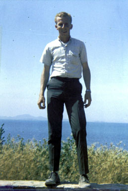 v3/37/545937/1/45340554.UTapaoFriendsJackNeeley.jpg
