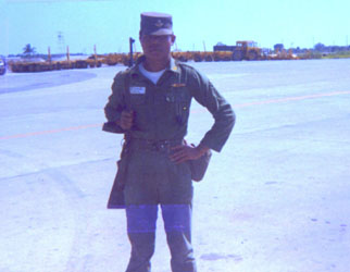 v3/37/545937/1/45340601.UTapaoThaiGuard01.jpg