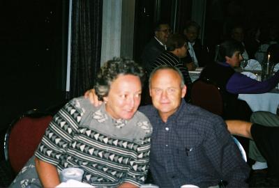 v3/37/545937/3/45325555.2002VDHAReunion113.jpg