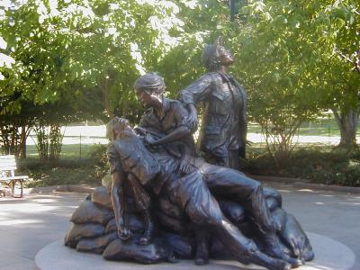 Vietnam Memorial Statue - 3 Nurses