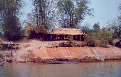 044 - Fishing nets drying on the Moon River at Kaeng Saphue