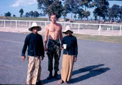 048 - Dale Miller with 2 of the ditch diggers