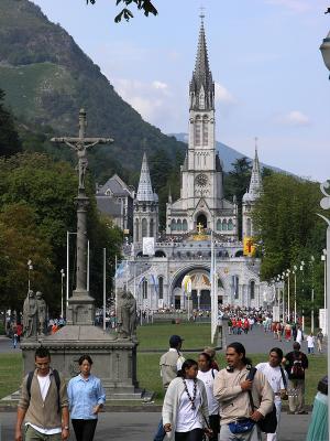 Lourdes and pilgrims 1