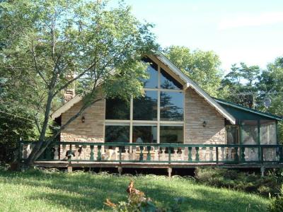 Nestled Pines Chalet