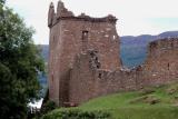 Urquhart Castle, Loch Ness 2.jpg