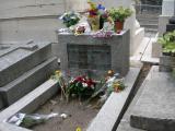 Au Père Lachaise, la tombe de Jim Morrison