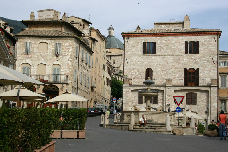 Assisi, Piazza del Comune