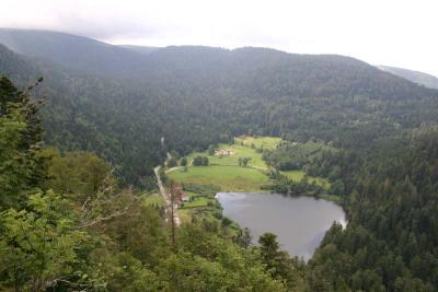 Lac de Retournemer from Roche du Diable viewpoint