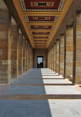 Anitkabir colonnade