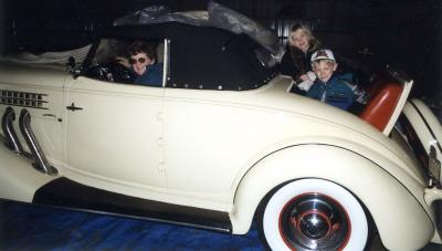 Nancy, Jake & Julie trying to escape in Paul's 1935 Auburn