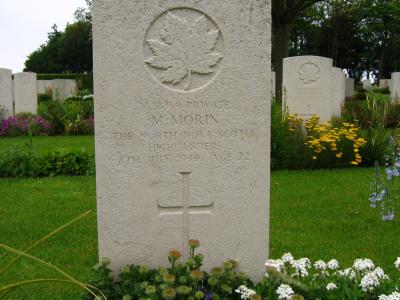 Minute de recueillement sur la tombe de ce soldat inconnu