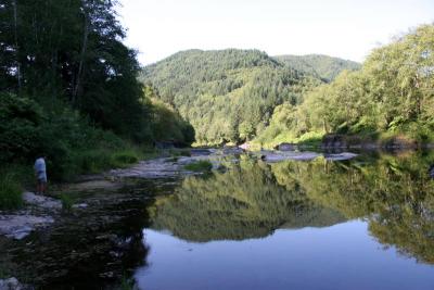 nehalem river