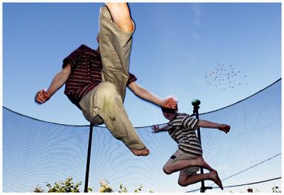 v3/39/602939/3/50477646.Trampoline05.jpg
