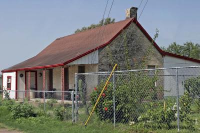 Old house in La Grulla updated several years ago